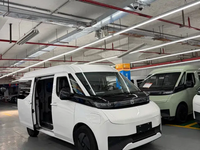 Farizon Super VAN — Фото автомобиля 3