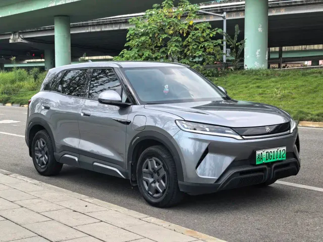 BYD Yuan UP — Фото автомобиля 3