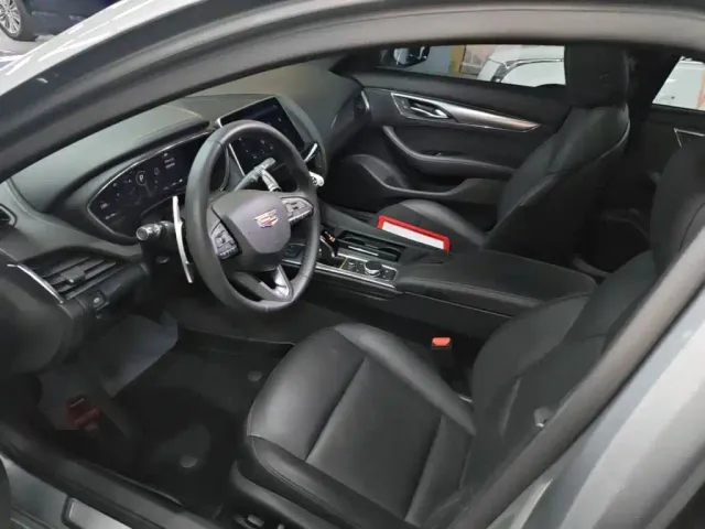 Cadillac CT5 — Фото автомобиля 14