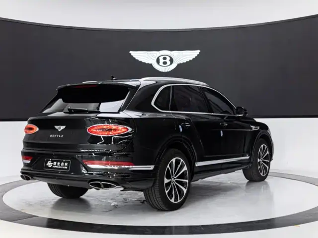 Bentley Bentayga — Фото автомобиля 4