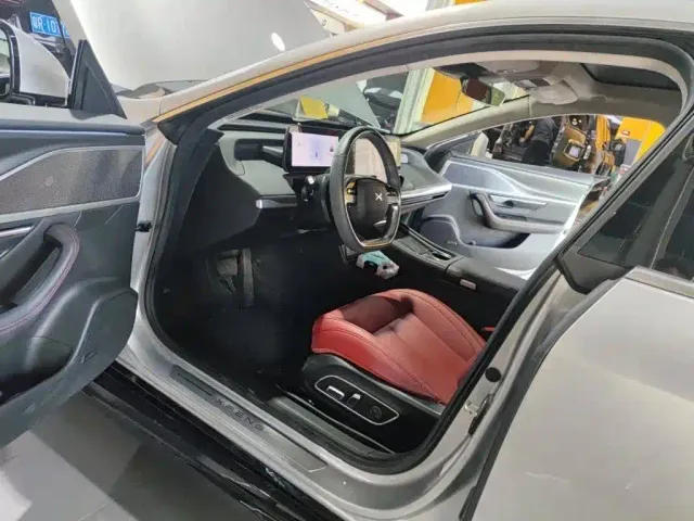 Xpeng P7 — Фото автомобиля 2