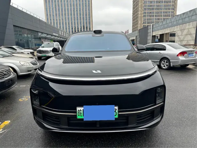Li Auto L9 — Фото автомобиля 2