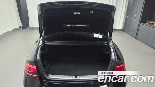 Genesis G90 Бензин 3.5 турбо AWD — Фото автомобиля 20