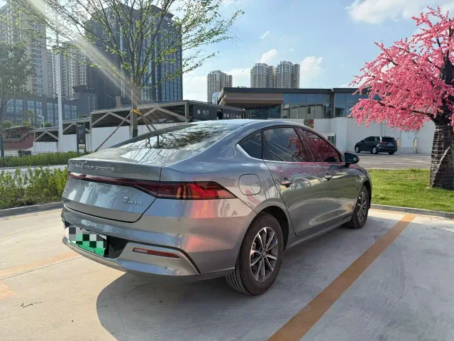 BYD Qin PLUS — Фото автомобиля 9