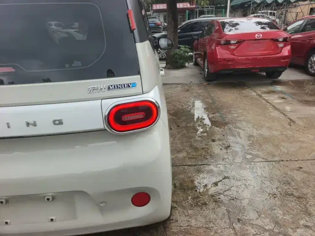 Wuling Hongguang Mini EV — Фото автомобиля 7