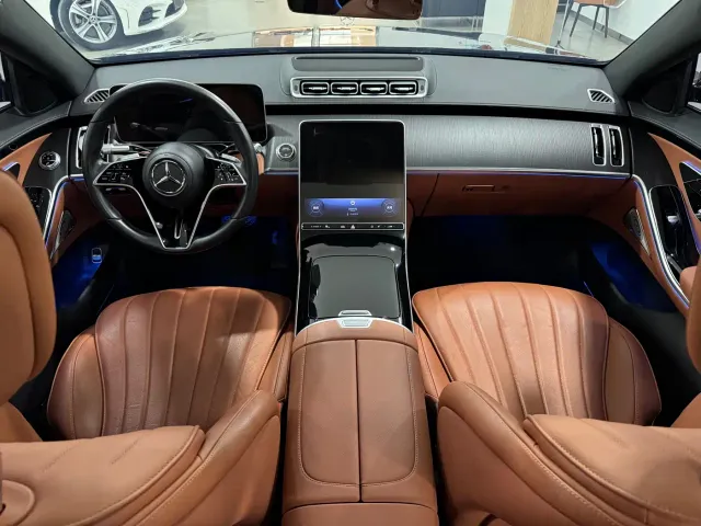 Mercedes-Benz S-Class — Фото автомобиля 12