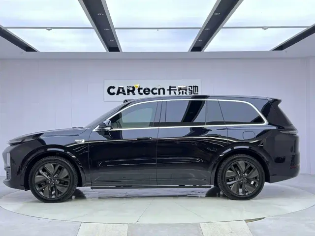 Li Auto L9 — Фото автомобиля 2