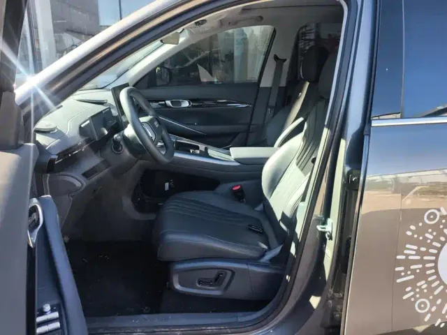Geely Galaxy E5 — Фото автомобиля 9