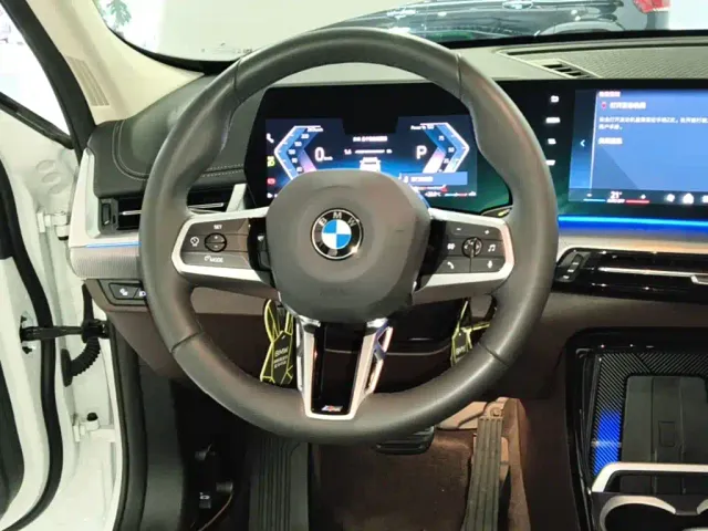 BMW X1 — Фото автомобиля 10
