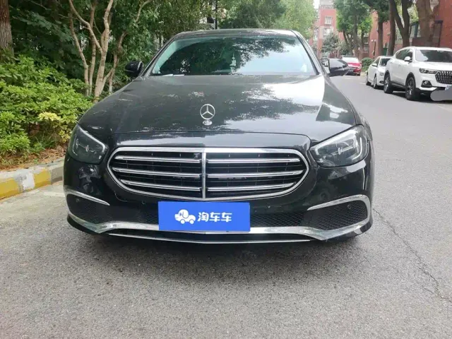 Mercedes-Benz E-Class — Фото автомобиля 2