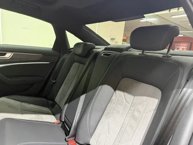Audi A6L — Фото автомобиля 28