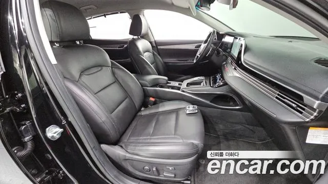 Hyundai Grandeur (New) Hybrid — Фото автомобиля 16