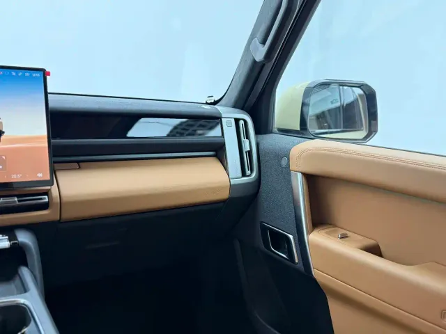 iCAR V27 — Фото автомобиля 19