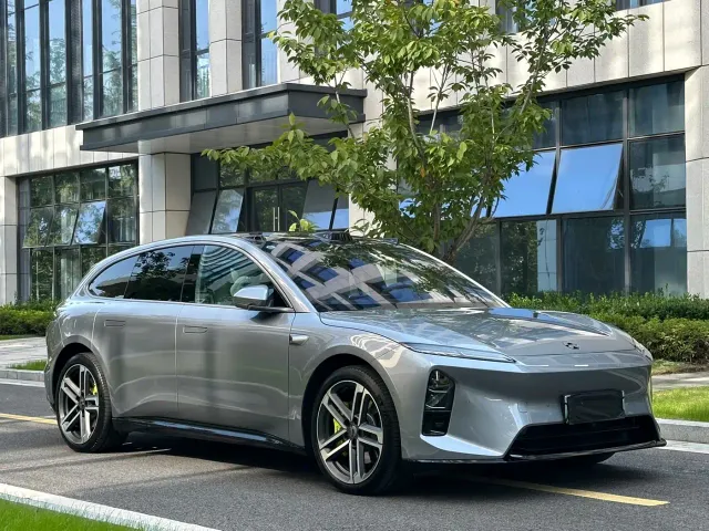 Nio ET5 Touring — Фото автомобиля 3