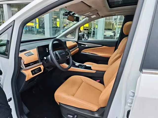Maxus G50 PHEV — Фото автомобиля 15