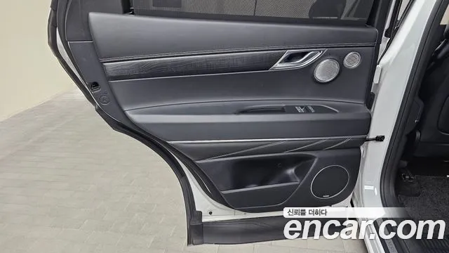 Genesis GV80 — Фото автомобиля 14