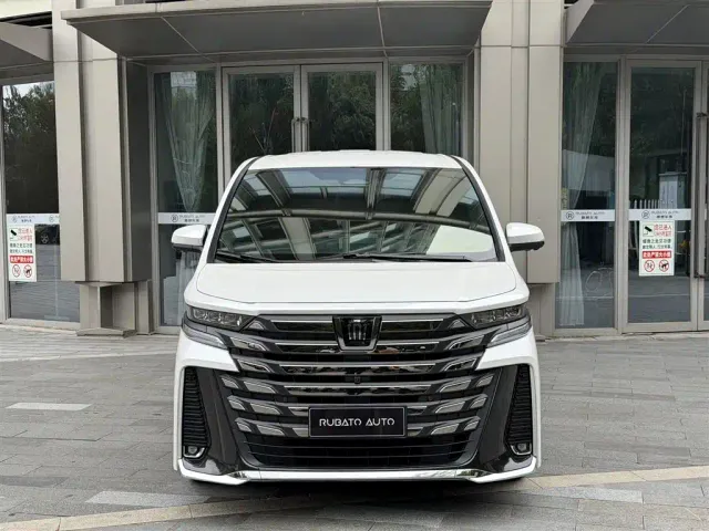 Toyota Vellfire — Фото автомобиля 2