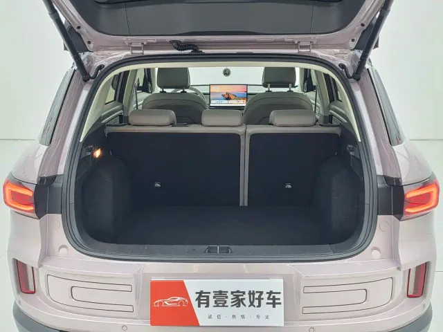 Geely Geely ICON 2026 Chocolate 1.5TD Pure Edition — Фото автомобиля 11