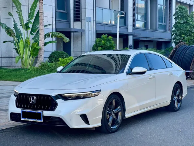 Фотография автомобиля — Honda Inspire
