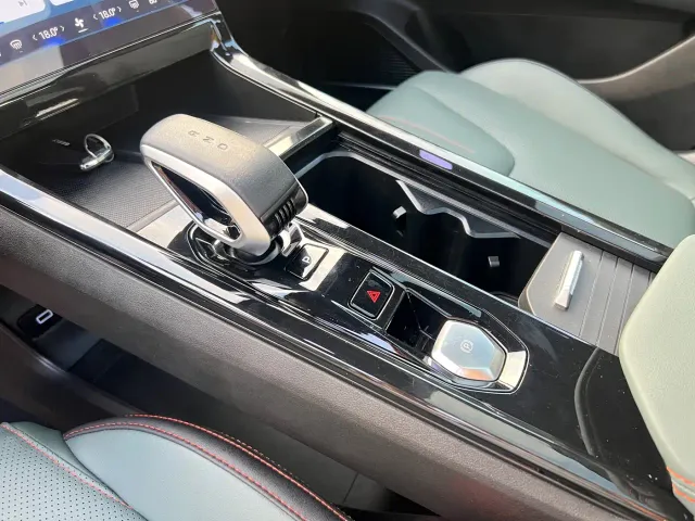 Geely Boyue — Фото автомобиля 13