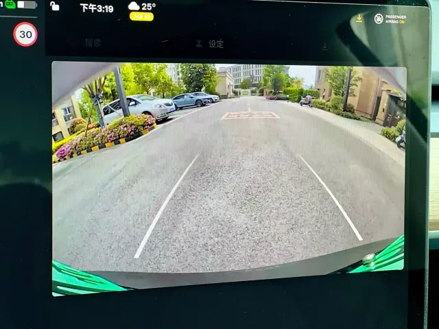 Tesla Model 3 — Фото автомобиля 19