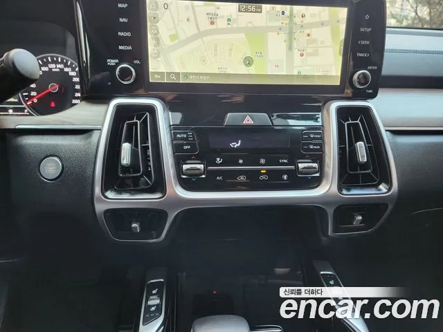 Kia Sorento Sorento 4-е поколение Дизель 2.2 4WD — Фото автомобиля 17