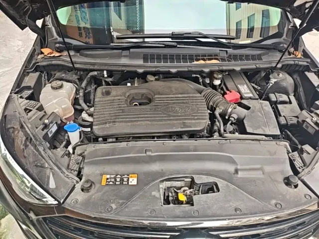 Ford Edge — Фото автомобиля 15