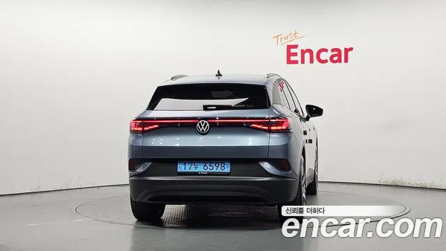 Volkswagen ID.4 — Фото автомобиля 4