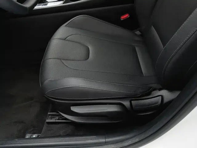 Hyundai Elantra — Фото автомобиля 20