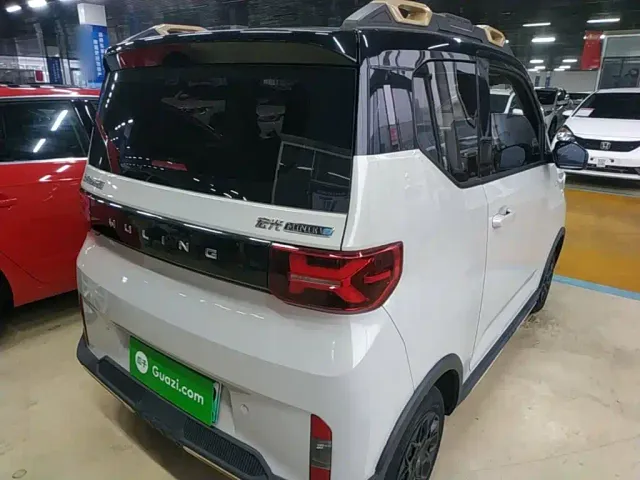 Wuling Hongguang Mini EV — Фото автомобиля 6