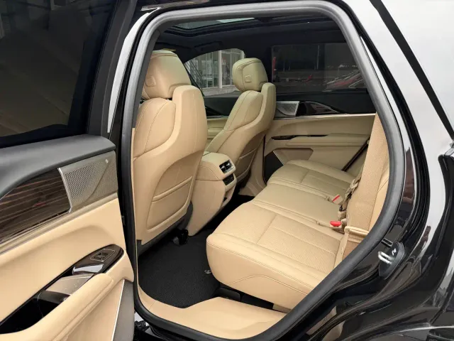Cadillac XT5 — Фото автомобиля 11