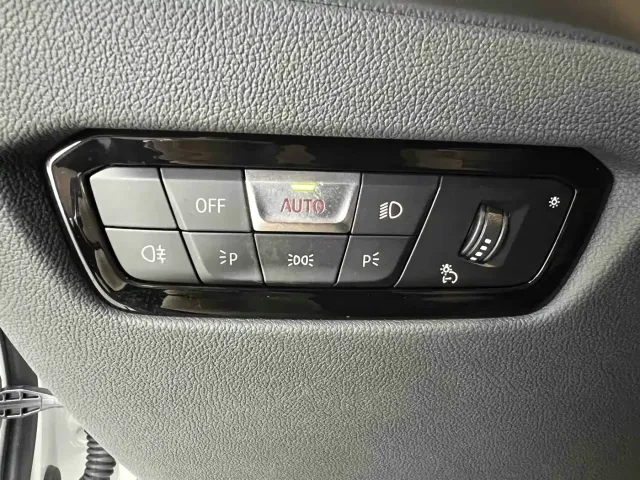 BMW 3 Series — Фото автомобиля 9