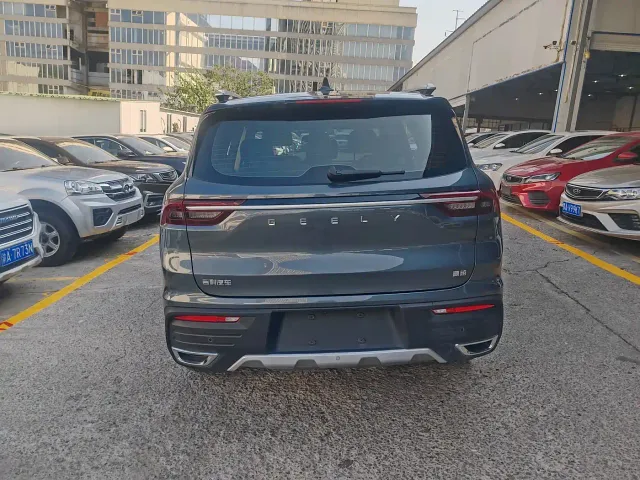 Geely Haoyue — Фото автомобиля 9