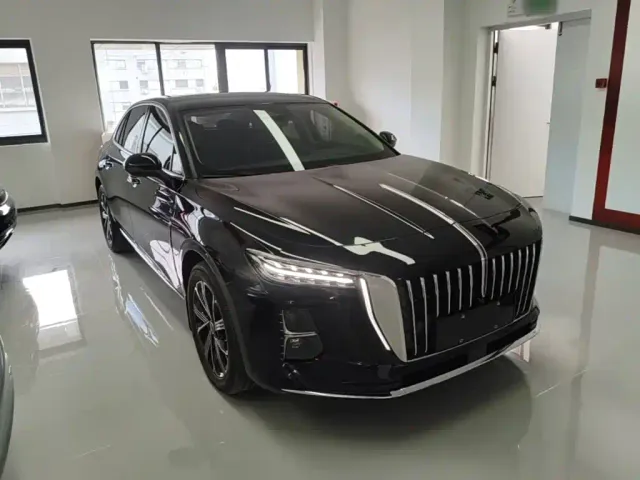 Hongqi H5 PHEV — Фото автомобиля 3