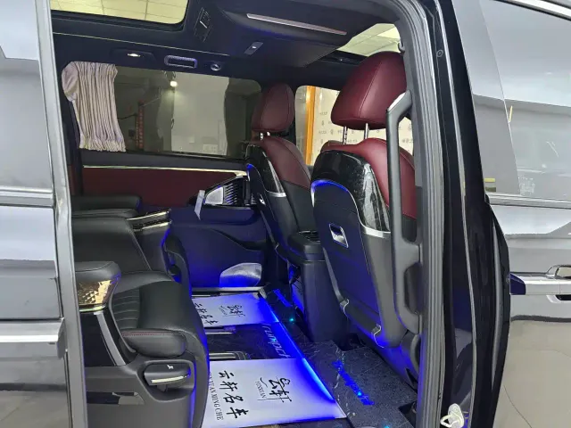 GAC Trumpchi M8 — Фото автомобиля 17
