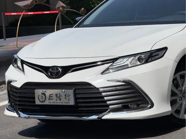 Toyota Camry — Фото автомобиля 28