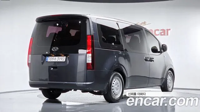 Hyundai Staria Staria Tourer 11 мест — Фото автомобиля 2