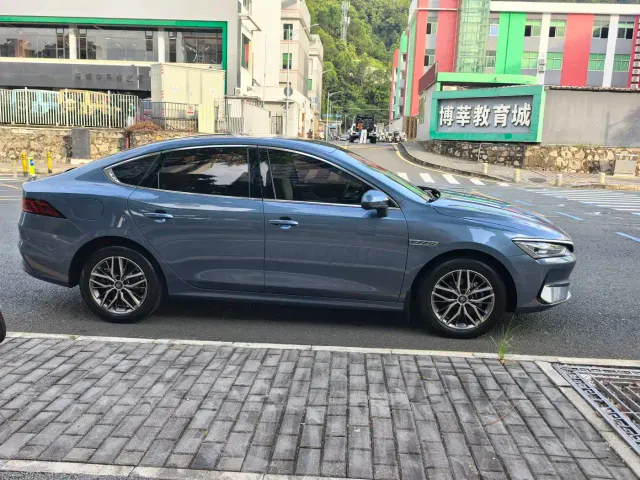 BYD Qin PLUS — Фото автомобиля 4