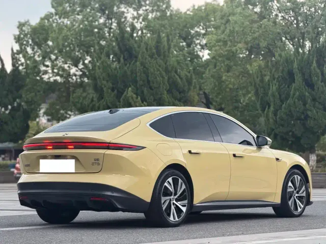 Nio ET5 — Фото автомобиля 15