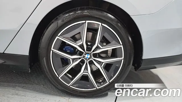 BMW 5-Series 5 серия (G60) 523d M Sport — Фото автомобиля 5