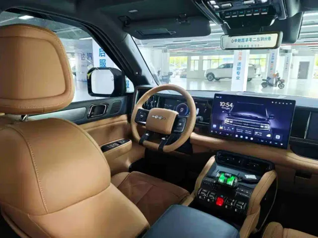 BYD FangChengBao Leopard 5 — Фото автомобиля 13
