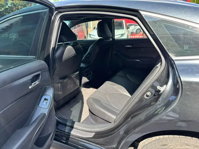 Toyota Avalon — Фото автомобиля 8