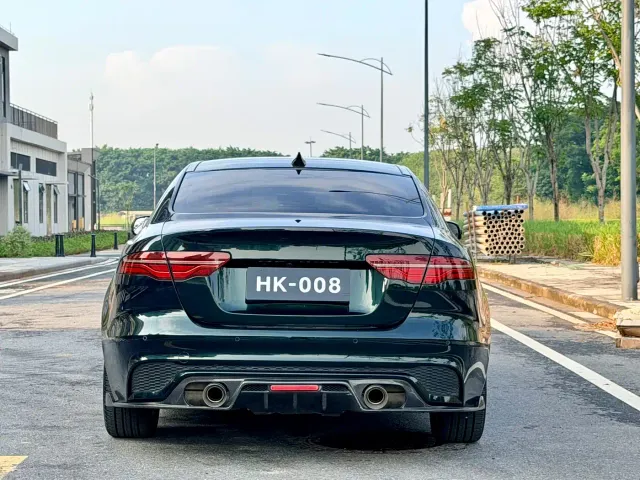 Jaguar XEL — Фото автомобиля 5