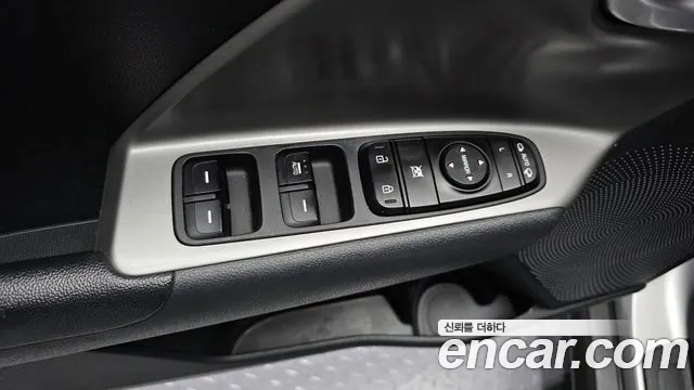 Kia Niro Niro Plus Air — Фото автомобиля 29