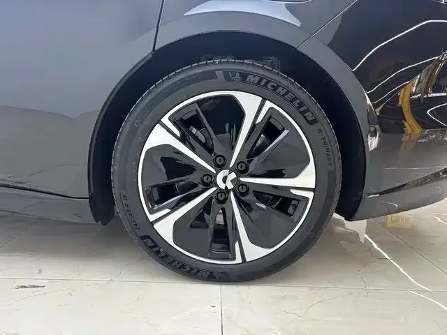 Nio ET5 Touring — Фото автомобиля 12