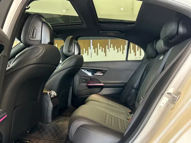 Mercedes-Benz C-Class — Фото автомобиля 17