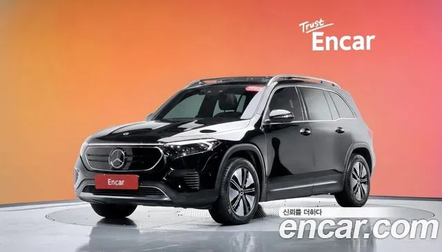 Фотография автомобиля — Mercedes-Benz EQB