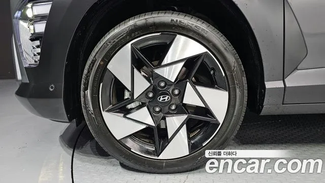 Hyundai Kona Kona (SX2) Бензин 1.6 турбо 2WD — Фото автомобиля 5