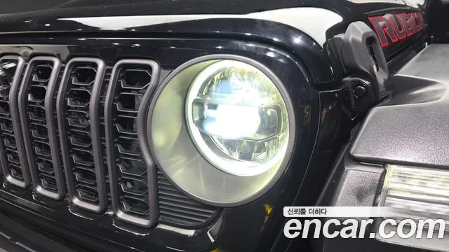 Jeep Wrangler — Фото автомобиля 7