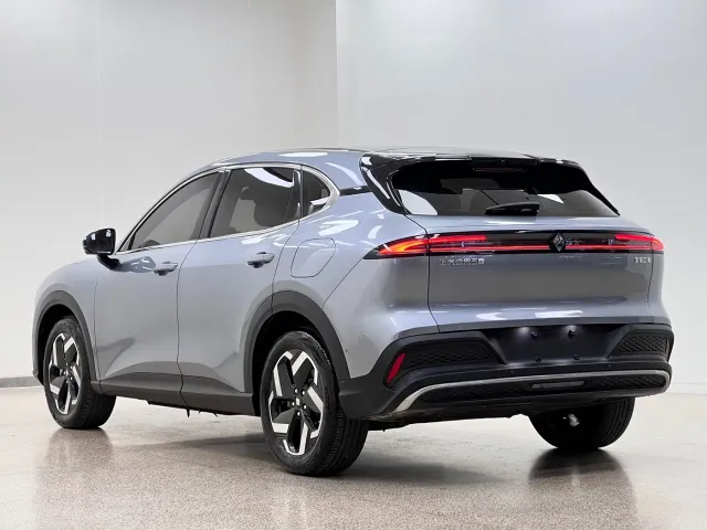 Baojun Yunhai — Фото автомобиля 4